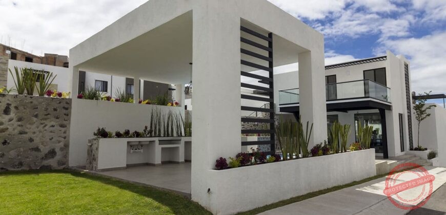 Casa en Renta Zibatá Querétaro