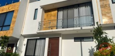Casa amueblada en renta en Zibatá de 4 recámaras